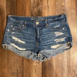 ** 3/$25 SALE ** AE TOMGIRL SHORTIE